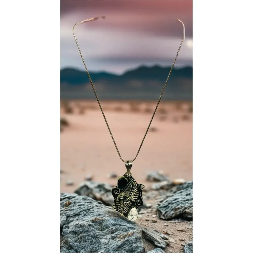 Vintage Silver Tone Onyx & Howlite Pendant Necklace 19” Boho Southwestern Style